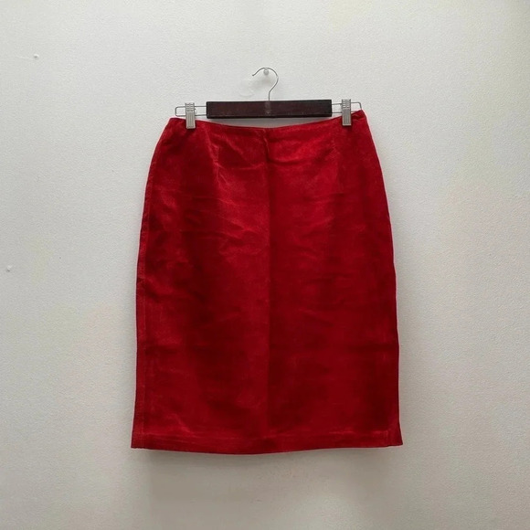 VINTAGE - Red Suede Leather Danier High Waisted Skirt - Picture 3 of 10